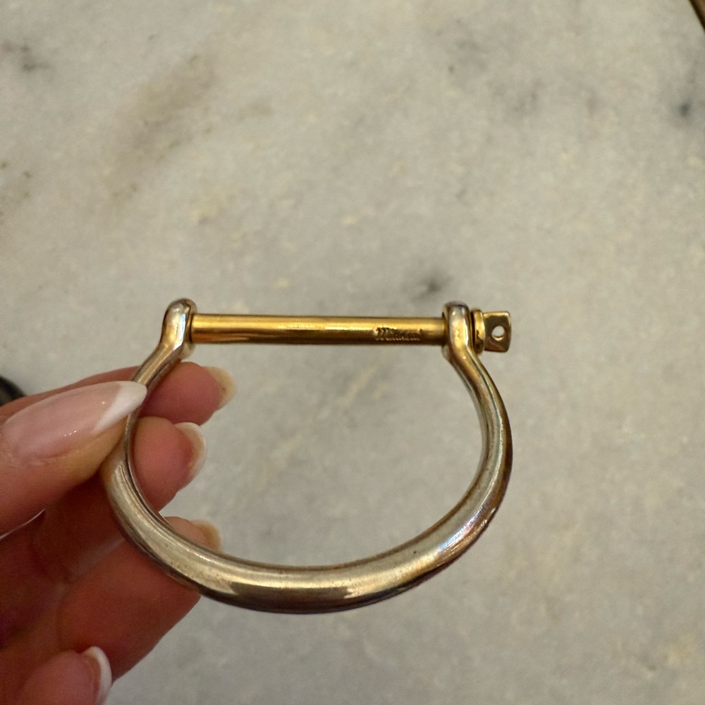 Bracelets - Picture 4 of 10